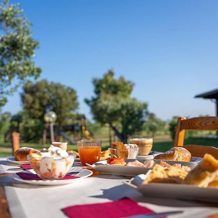 מלון פיומבינו Glamping Gli Etruschi מראה חיצוני תמונה