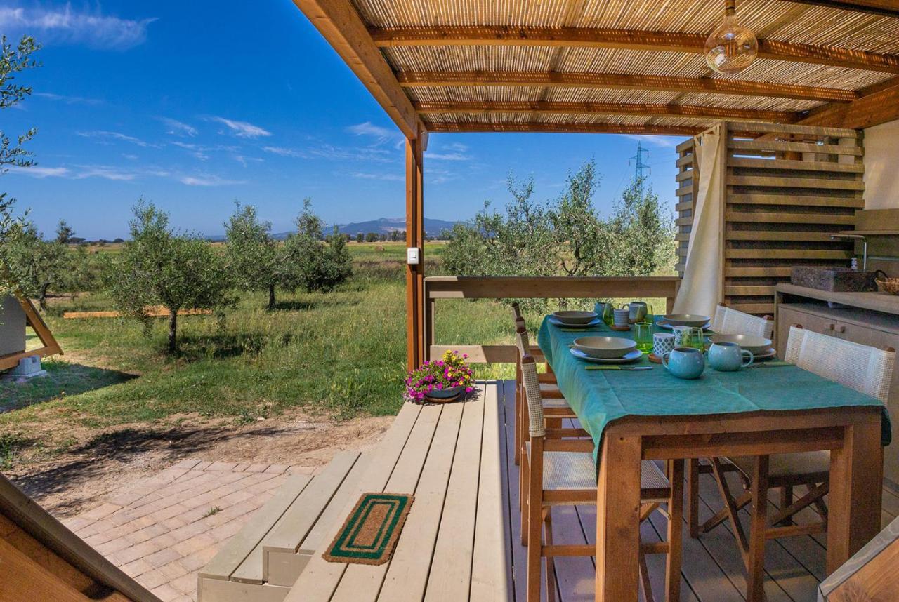 מלון פיומבינו Glamping Gli Etruschi מראה חיצוני תמונה