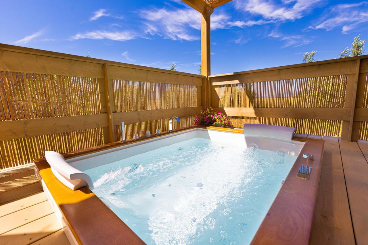 מלון פיומבינו Glamping Gli Etruschi מראה חיצוני תמונה